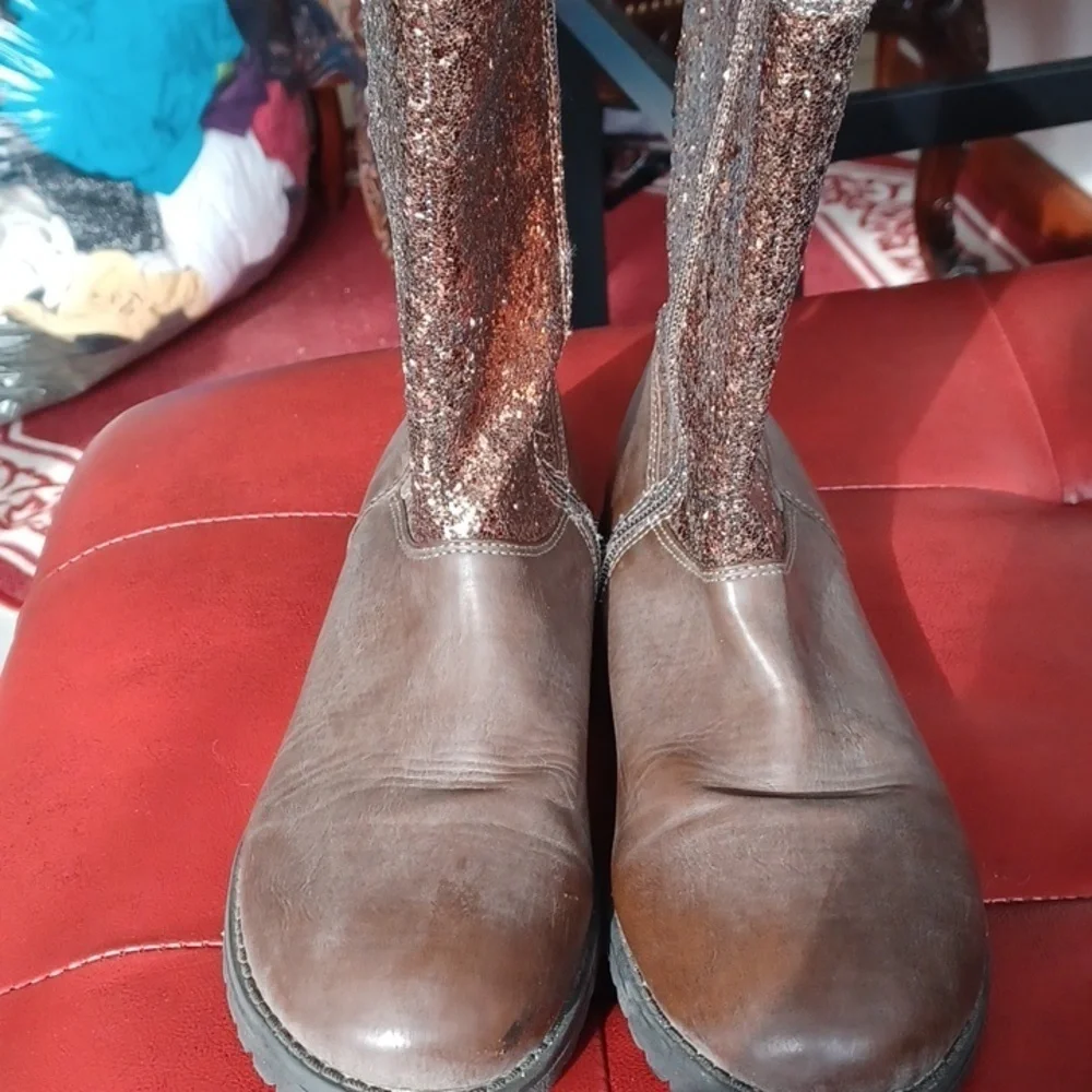 Kenneth Cole Reaction Rose Gold & Brown Sparkle-k boot Big Girls Sz 5.5